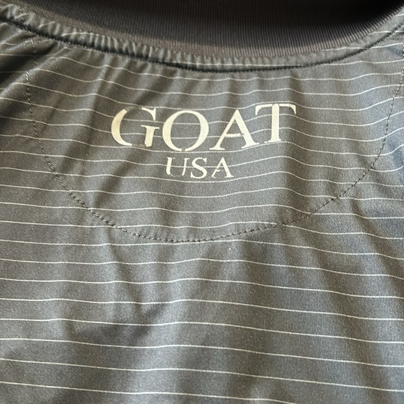 Men’s golf shirt. Dark grey with pin stripes. - Picture 5 of 5